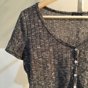 ✨SALE✨ Final Drop Crop top